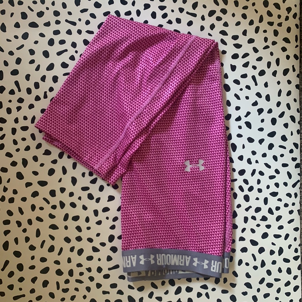Under Armour heat gear printed capris large